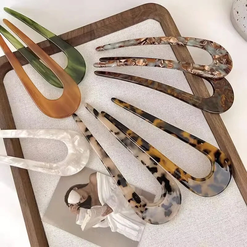 Elegans och hållning för dina raffinerade frisyrer
